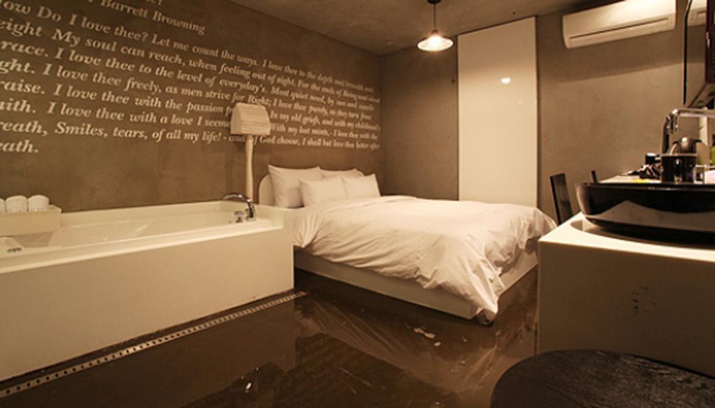 Khách sạn Pop2 Jongno 3*